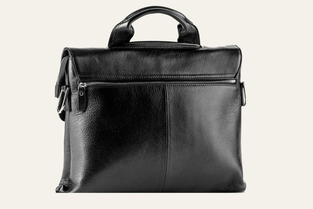 Augusto in black, rear