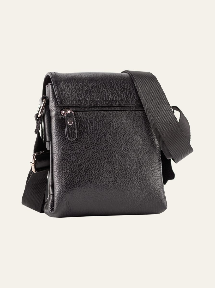 Bellini in black, rear