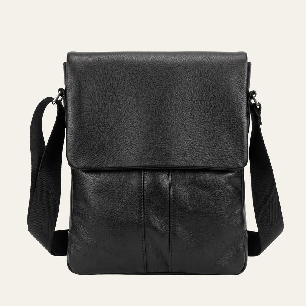 Ravello in black, front